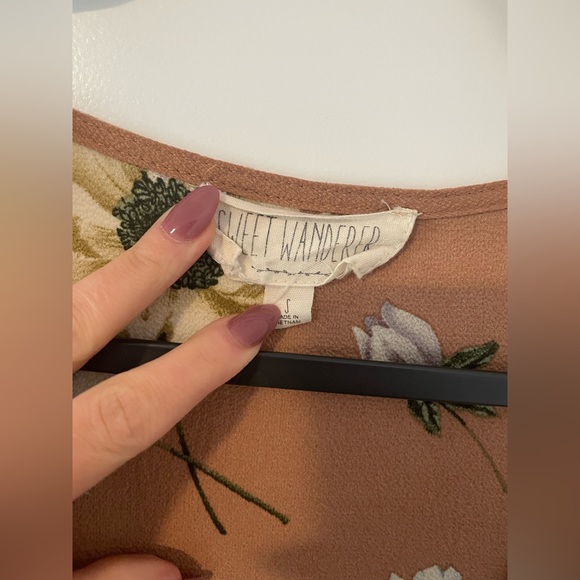 3/4 length sleeve floral wrap top - Picture 2 of 2